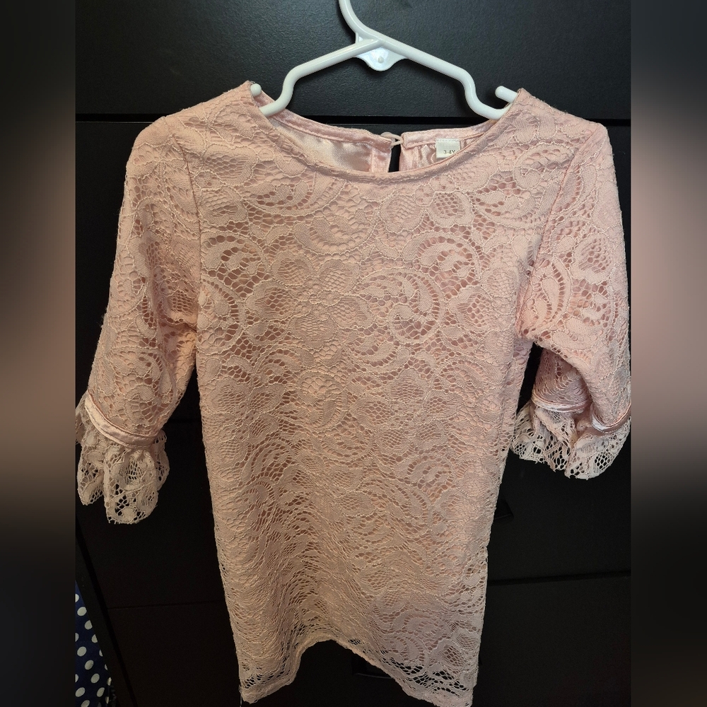 Charming Lace Blouse in Soft Pink